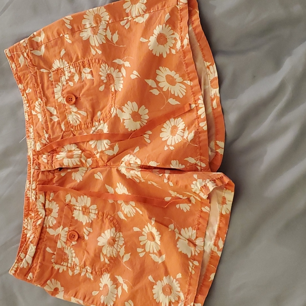 🍄GAP Vintage shorts size 6 floral